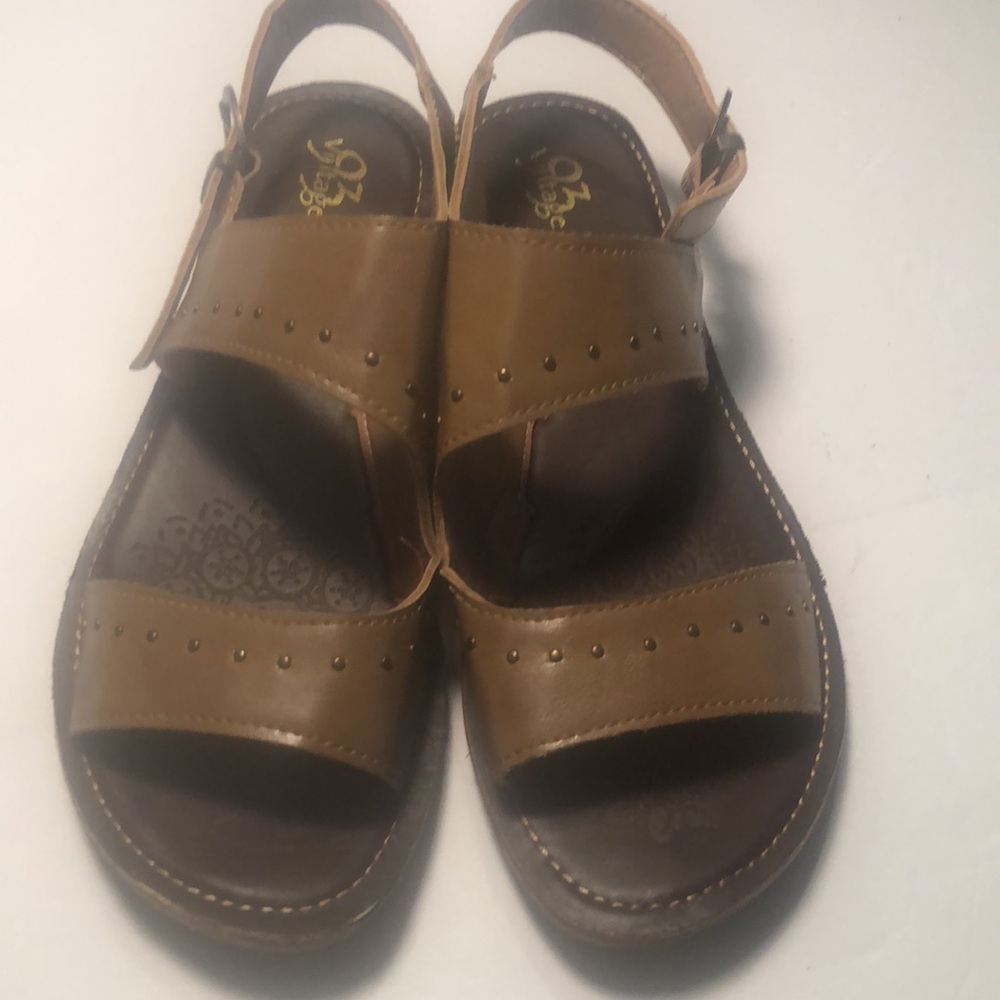 Woman’s brown vintage 93 Valerie spring sandals